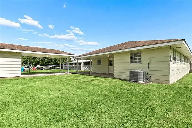 141 N Betty Ln — Photo 14