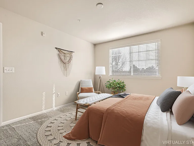 Maple Leaf Townhomes — Photo 12