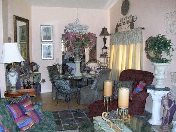 2nd image of 693 Joette Dr
