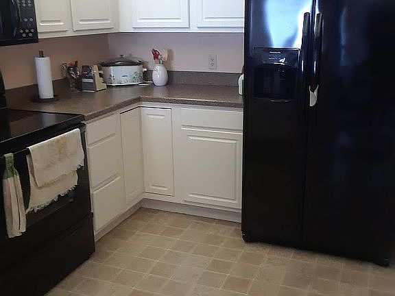 3rd image of 6850 N Cocoa Blvd