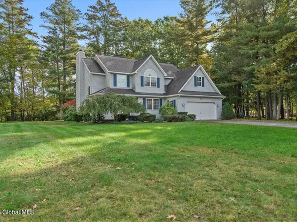 44 Muriel Lane, Schaghticoke, NY 12154