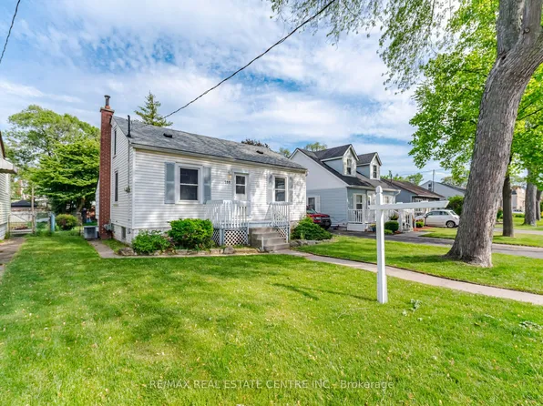 180 Oak Ave, Hamilton, ON L8L 5N1