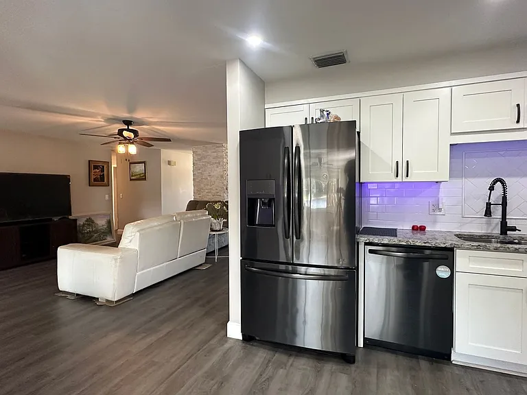 1000 Huntington Ct — Photo 14