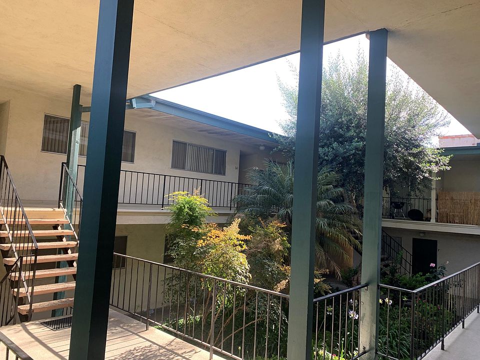 2nd image of 727 W 38th St #18