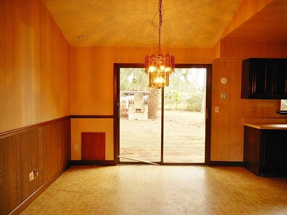 5th image of 891 Algaringo Ave SE