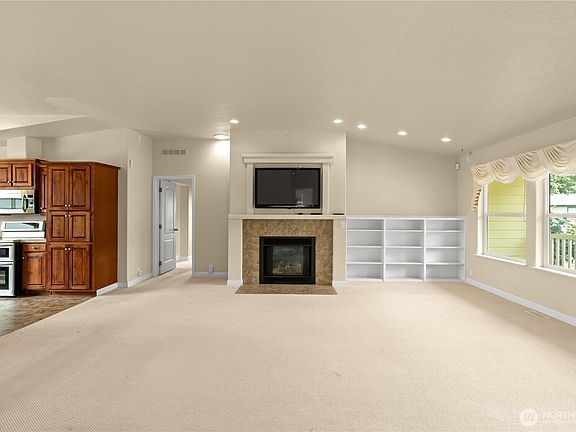5th image of 625 E Simpson Avenue
