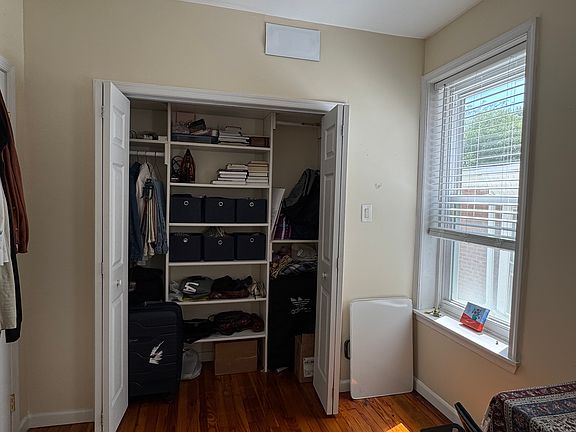 3rd image of 4331 Manayunk Ave Floor 2