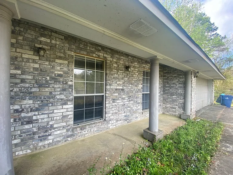 1219 Port Arthur Ter — Photo 2