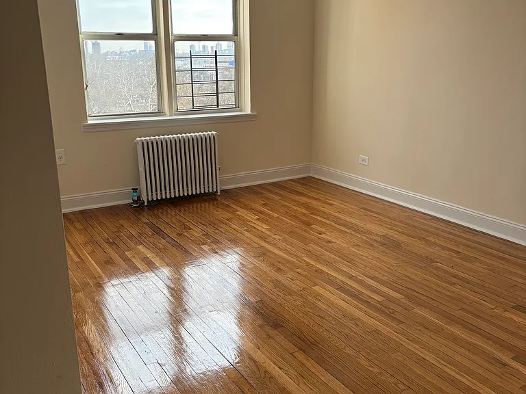 1487 Shore Pkwy #2D — Photo 4