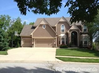 2528 SW Wintercreek Dr, Lees Summit, MO 64081