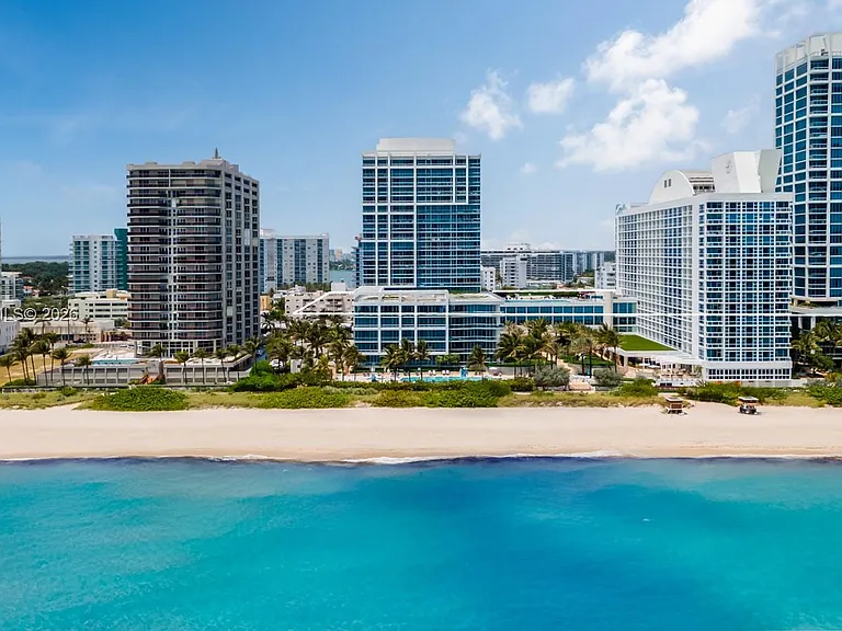 6799 Collins Ave #209 — Photo 30