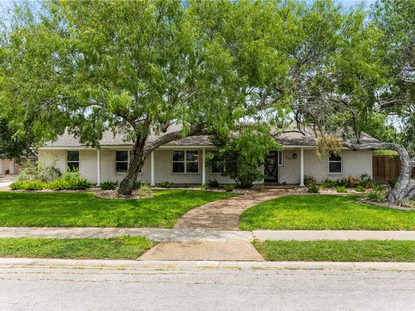 433 Cape Henry Dr, Corpus Christi, TX 78412