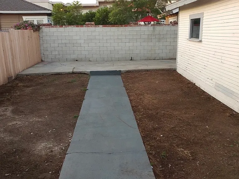 2232 University Ave — Photo 2