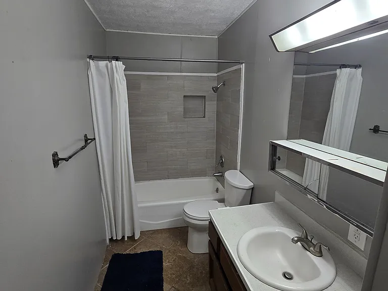 6255 Warren St #G — Photo 8