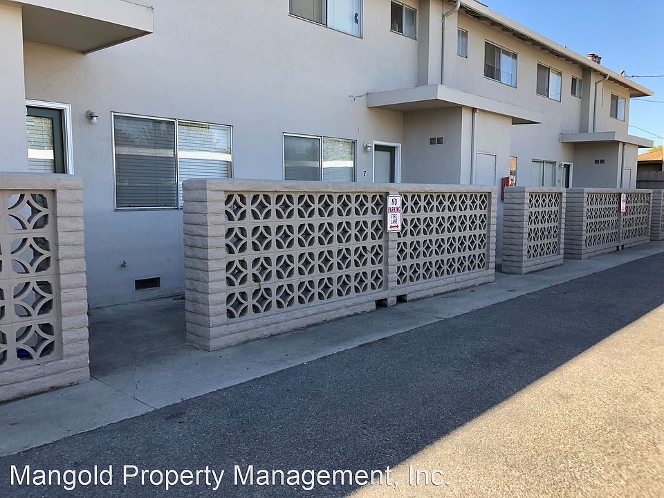 2nd image of 728 Bellarmine Dr APT 4