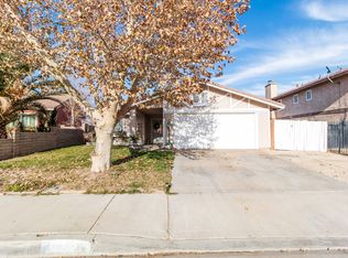 43820 Santa Rosa Cir, Lancaster, CA 93535