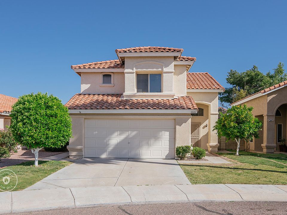 1st image of 3224 E Poinsettia Dr