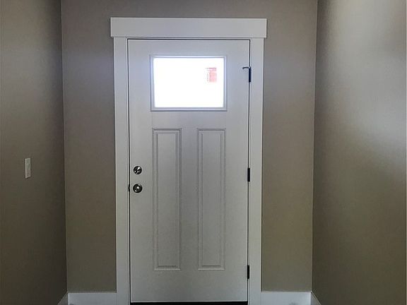 2nd image of 2267 SE Mary Hill Street