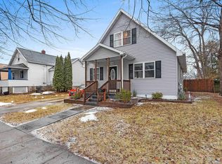 1316 Stuart St, Green Bay, WI 54301