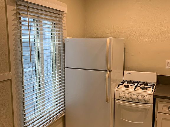 4th image of 2100 1st Ave #7