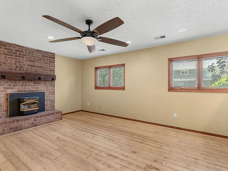 6893 Gray Cir — Photo 18
