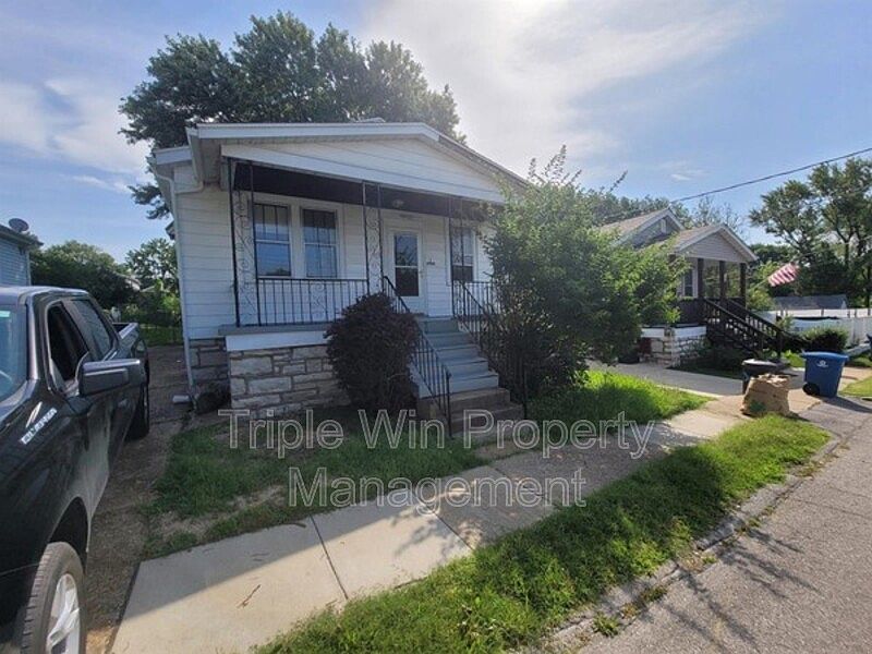 1st image of 4891 Hummelsheim Ave