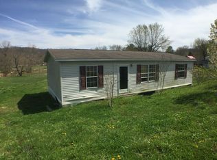9 Main St, Glouster, OH 45732