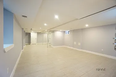 Rented by Rennit Inc.