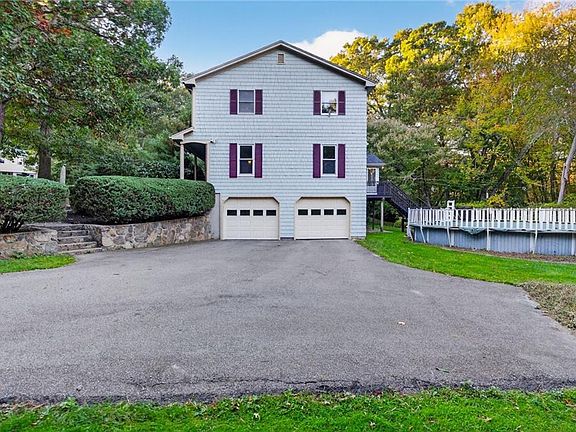2nd image of 1 Elizabeth Ann Dr