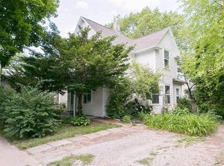 328 N Dodge St, Iowa City, IA 52245