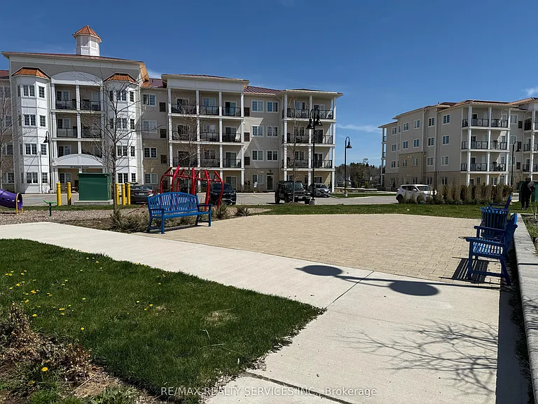 50 Lakebreeze Dr #229 — Photo 6