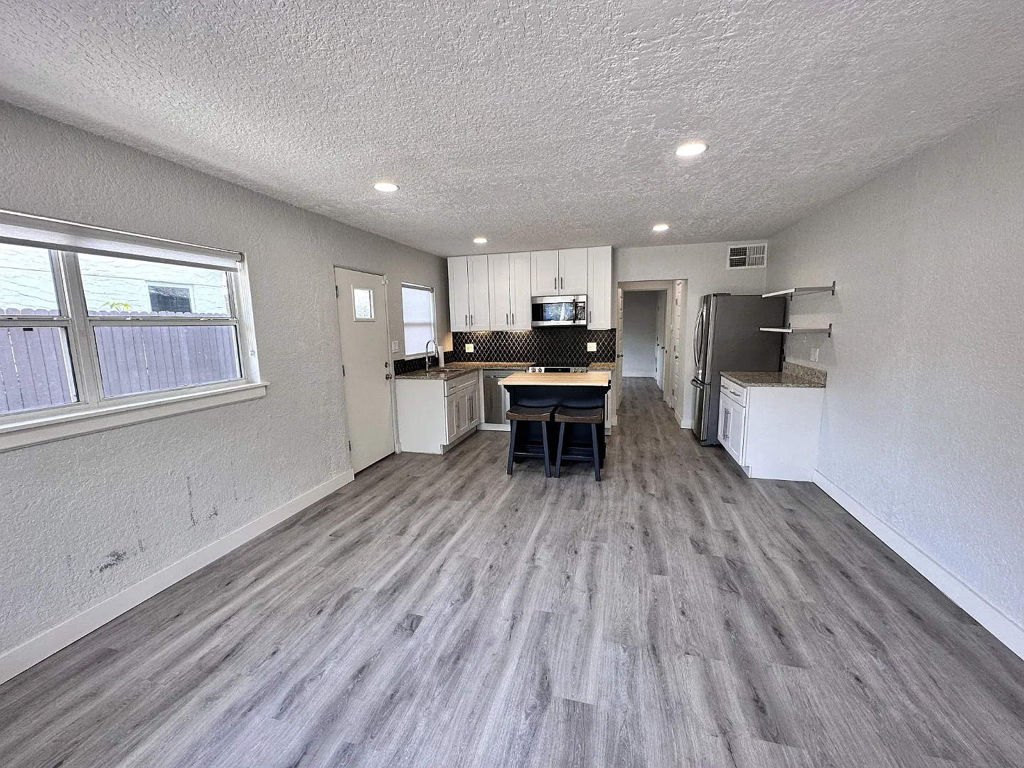 2510 Boyd Ave - Unit A — Photo 2