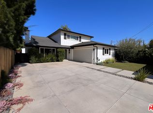 13123 Magnolia Blvd, Sherman Oaks, CA 91423