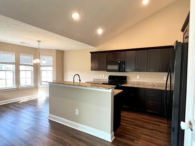 223 Turning Pines Loop — Photo 2