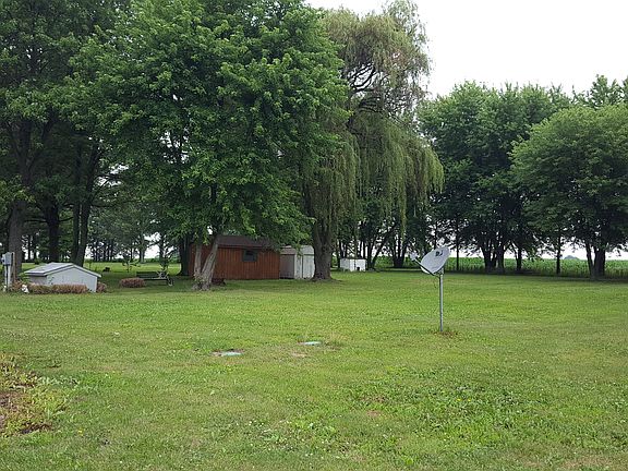 4th image of 1830 E State Road 32