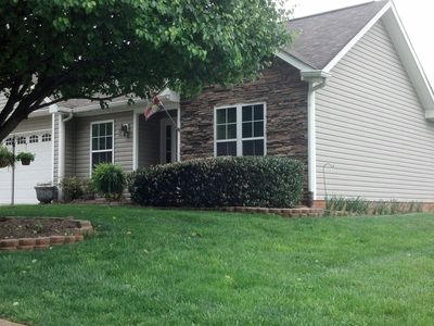 218 Charlotte Ct, Winston Salem, NC, 27103