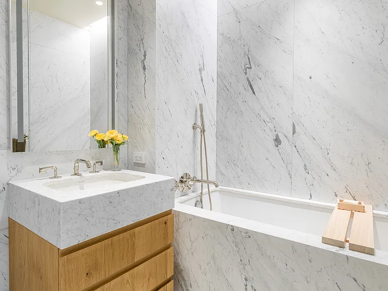 7 W 57th St #5 — Photo 9