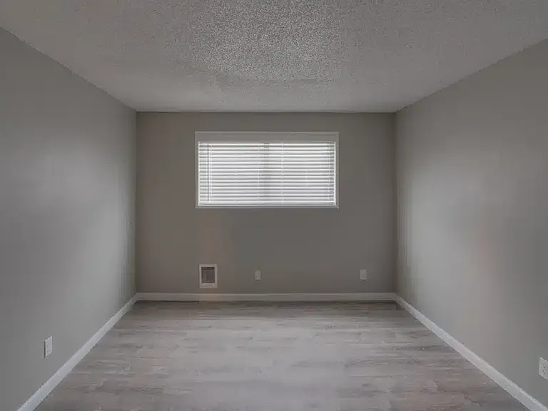 The Addison Apartments — Photo 7