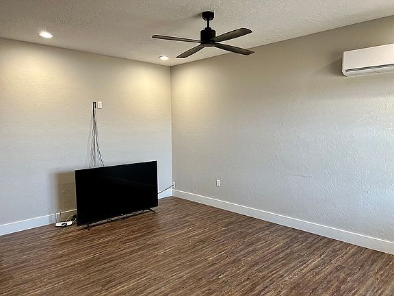 5th image of 276779 Cliff Browning Cir