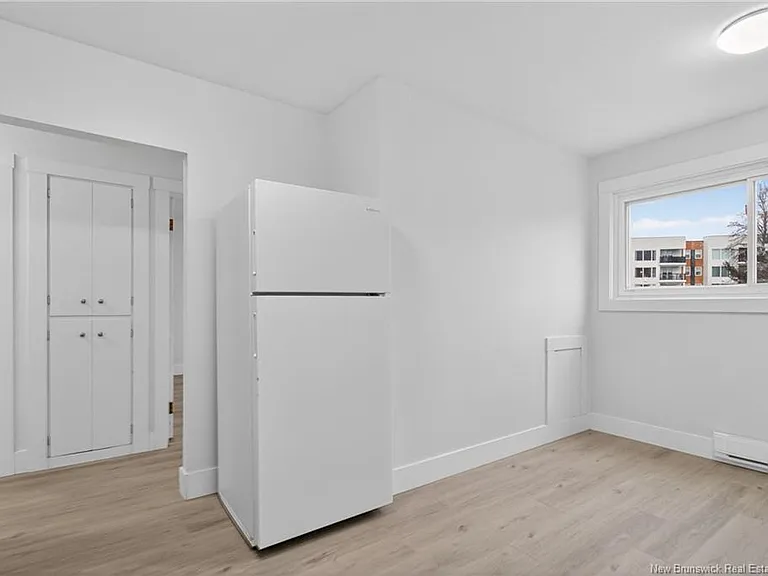 235 Reade St #4 — Photo 23
