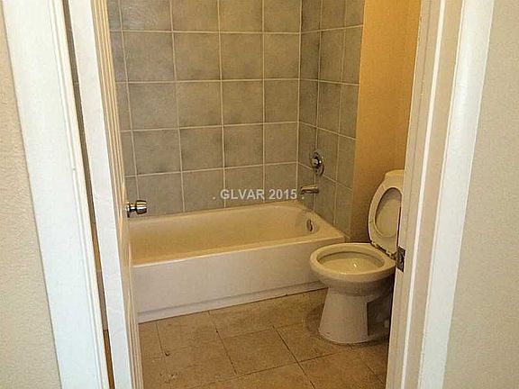 4th image of 3638 Olive St