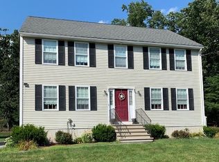 16 Laplume Ave, Lowell, MA 01854