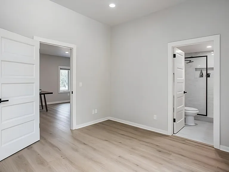4224 Brockton Ave — Photo 8