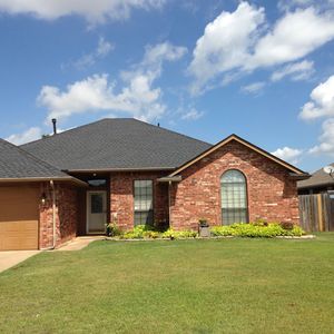 405 E Twelve Oaks Ter, Mustang, OK, 73064