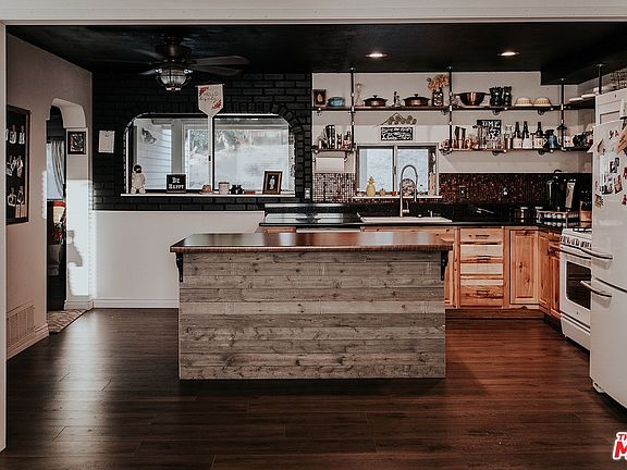 4th image of 15779 La Verida Dr