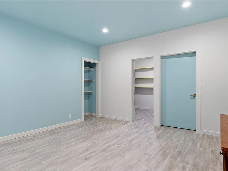4812 Lake Washington Blvd NE — Photo 40