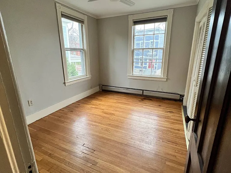 3 Washington Ave — Photo 8