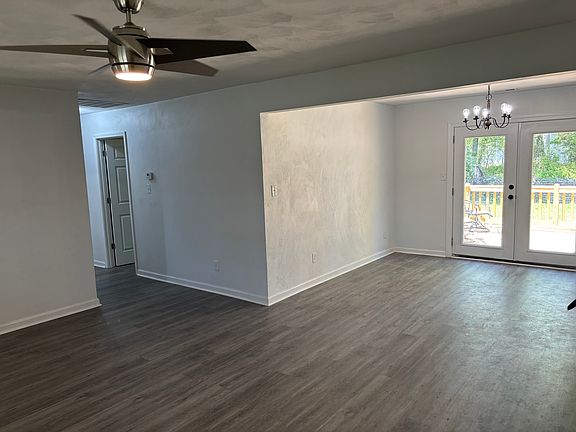 5th image of 473 Blanche Dr W