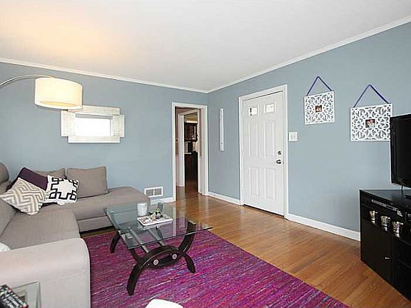4th image of 2305 Kessler Boulevard East Dr