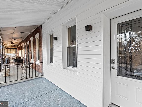 5th image of 5541 Race St
